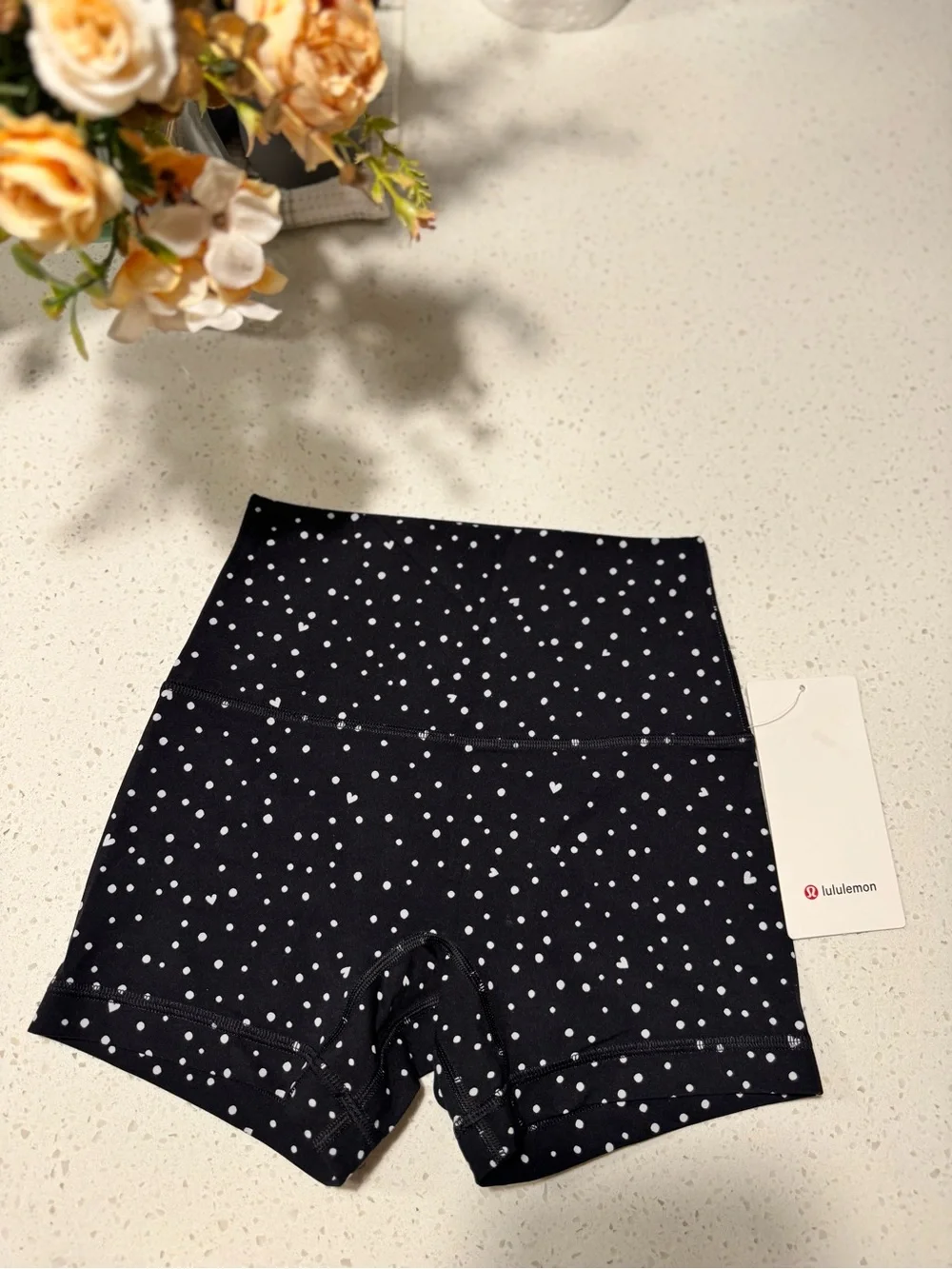 🖤 Lululemon Align™ No-Line High-Rise Short 4” - Picture 3 of 5